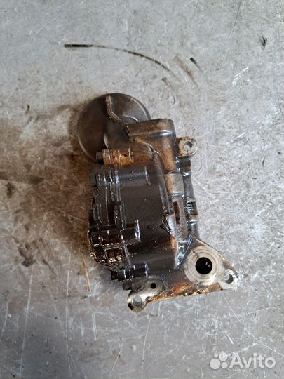 Насос масляный Audi A6 C6