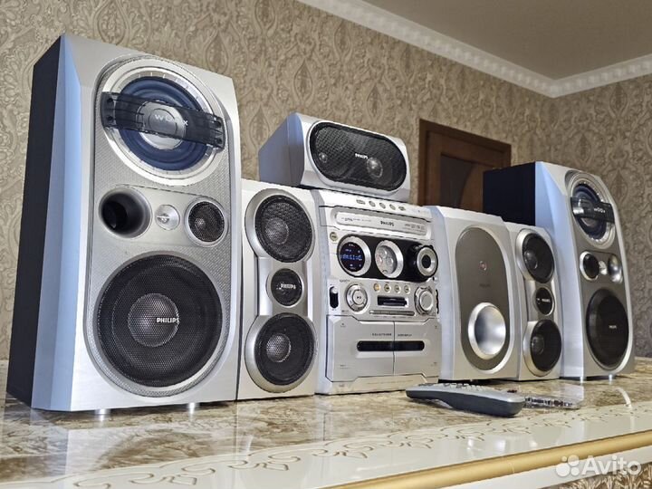 Музыкальный центр Philips FWD796