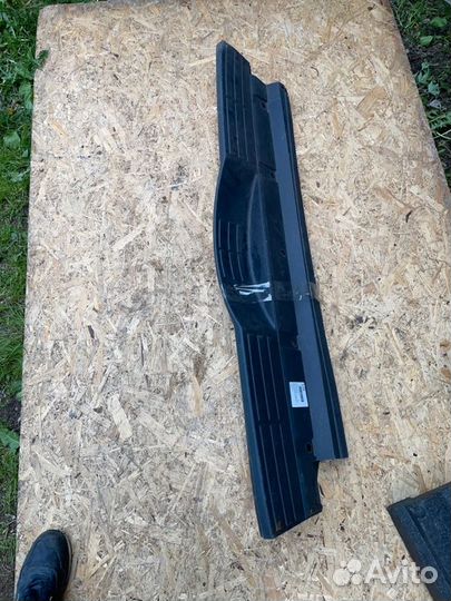 Накладка бампера задняя Mitsubishi Pajero 4