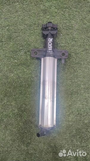 Форсунка омывателя фары правой Peugeot Expert 2010