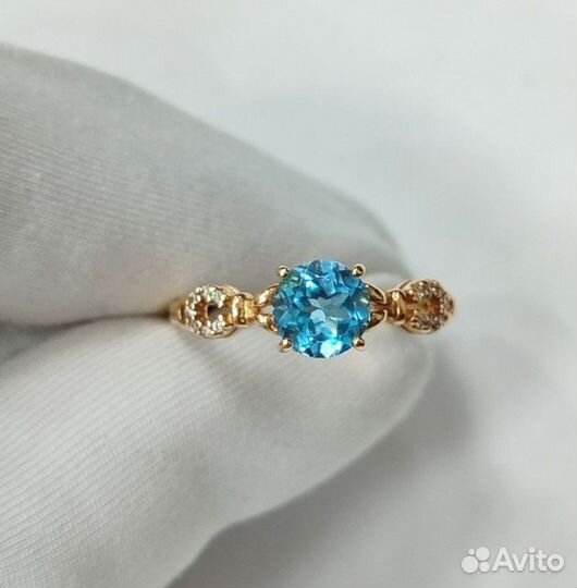 Золотое кольцо с топазом 17,5р