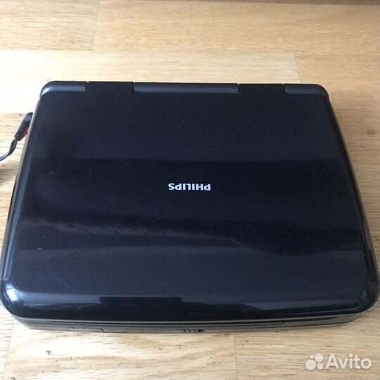 Портативный DVD плеер Philips