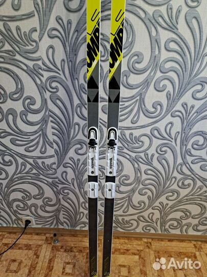 Беговые лыжи fischer