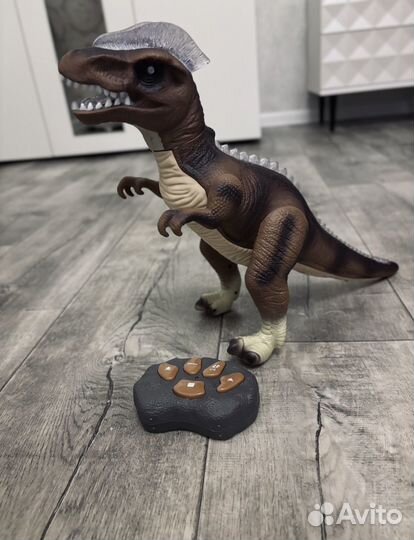 Динозавры jurassic world интерактивные