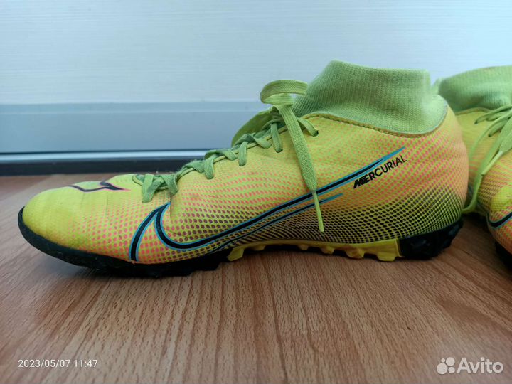 Футбольные бутсы 38 размер nike