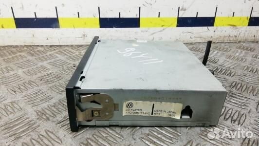 CD-чейнджер volkswagen passat B5 (96Y11I801)