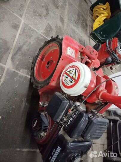 Снегоуборщик бензиновый