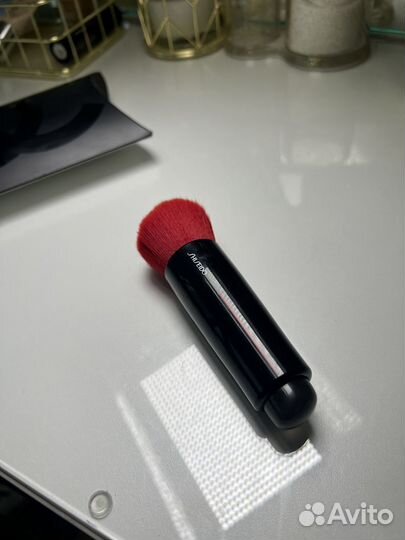 Кисть Shiseido