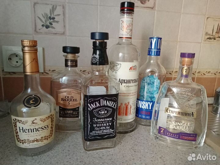 Бутылки из-под коньяка,виски, ликера