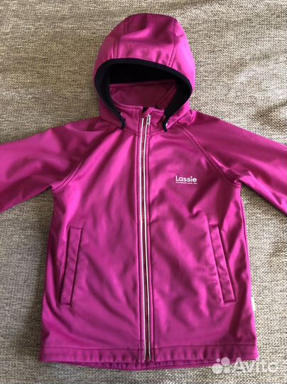 Куртка легкая softshell Lassie 134 для девочки