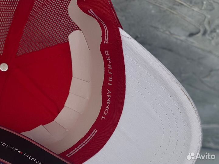 Бейсболка tommy hilfiger с дефектом