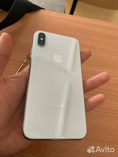 iPhone X, 64 ГБ