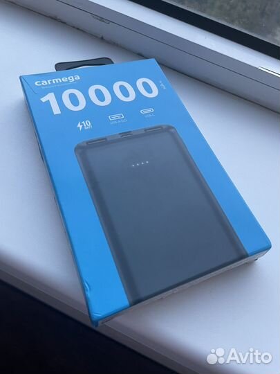 Внешний аккумулятор на 10000 (повербанк)