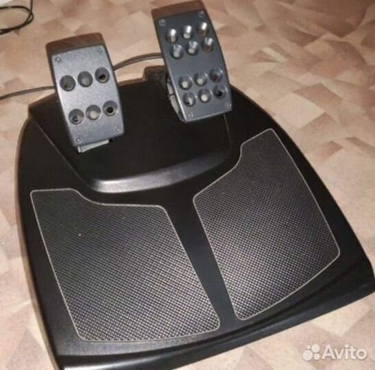 Руль Logitech momo racing 900