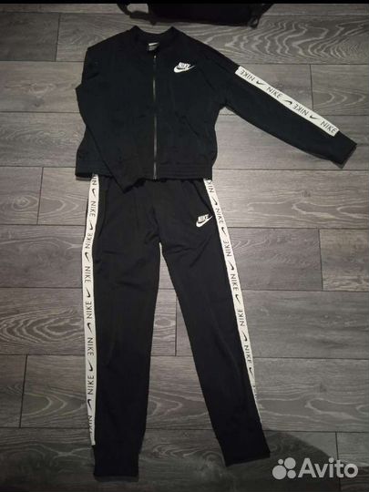 Спортивный костюм nike