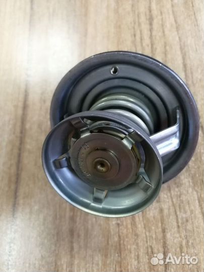 Термостат (с прокладкой) Mercedes / SsangYong