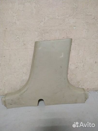 Обшивка стойки правая Nissan Teana J31 2003-2008