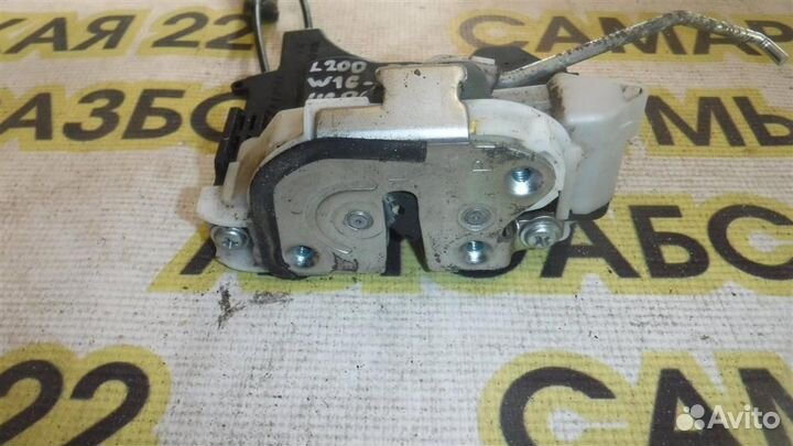Замок двери задней правой Mitsubishi L200 (KB) 20