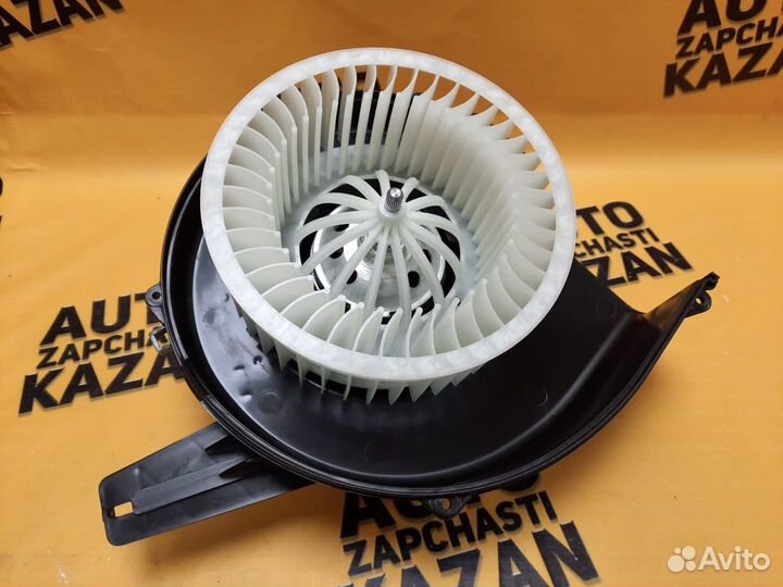 Моторчик печки Volkswagen Polo 2010-2020