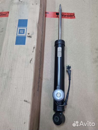Амортизатор задний правый Opel astra J GTC