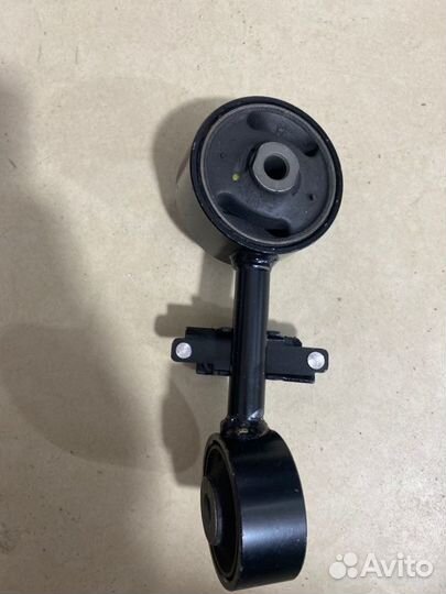 Подушка двигателя правая Toyota Camry XV20 3.0