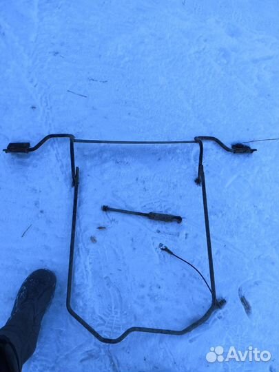 Крепление запаски