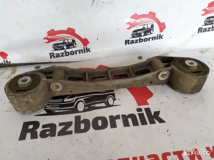 Кронштейн редуктора Mercedes Vito W639 2.1D 2009