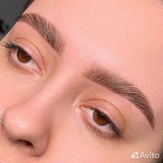 Мастер бровист