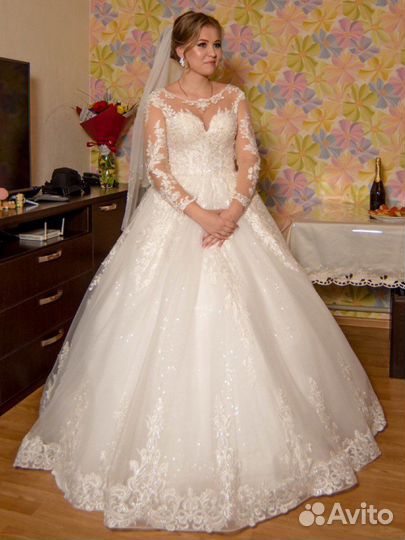 Свадебное платье