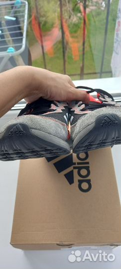 Кроссовки adidas 23см 36 35р