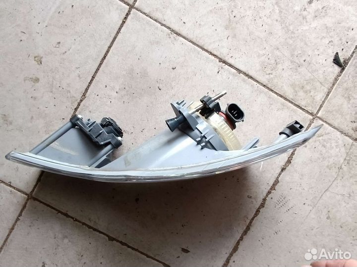 Противотуманная фара Citroen c5 правая