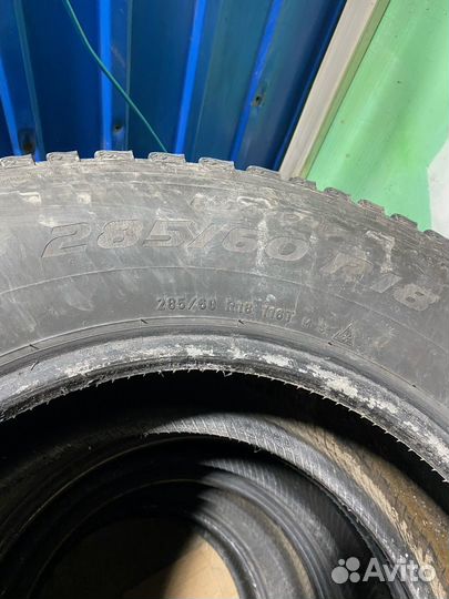 Pirelli Ice Zero 2 285/60 R18