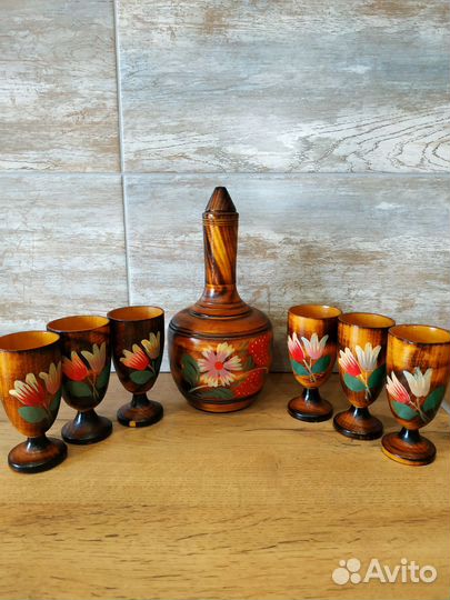 Графин и рюмки