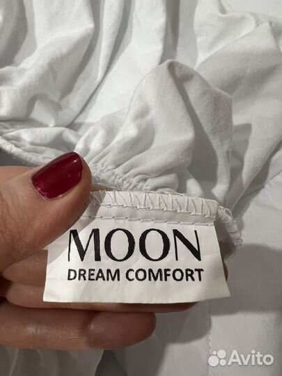 Наматрасник Moon