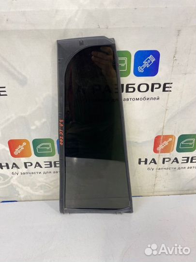 Форточка двери задняя левая Toyota Land Cruiser