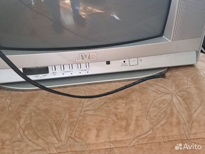 Телевизоры бу 3штук