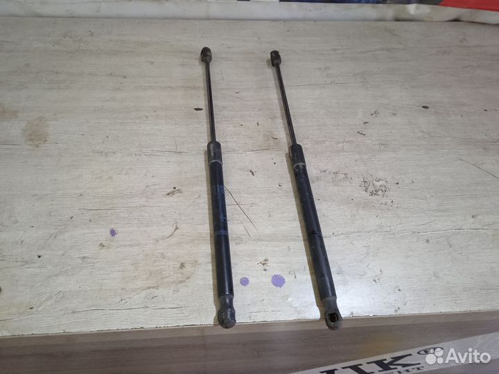 Амортизатор багажника Опель Астра H Opel astra H