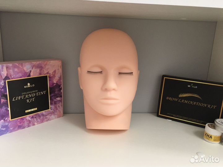 Манекен для наращивания ресниц