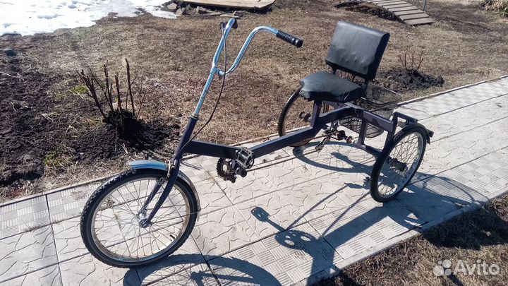 Велосипед трёхколёсный для взрослых