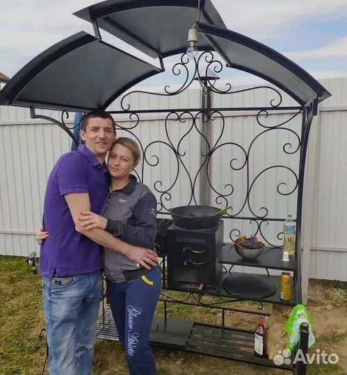 Мангал кованый с крышей