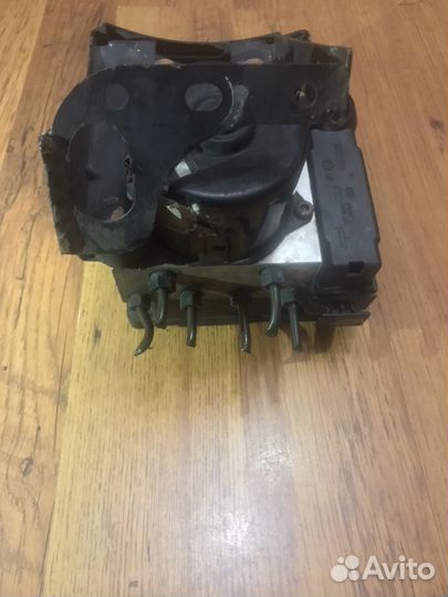 Блок ABS 7M3907379G