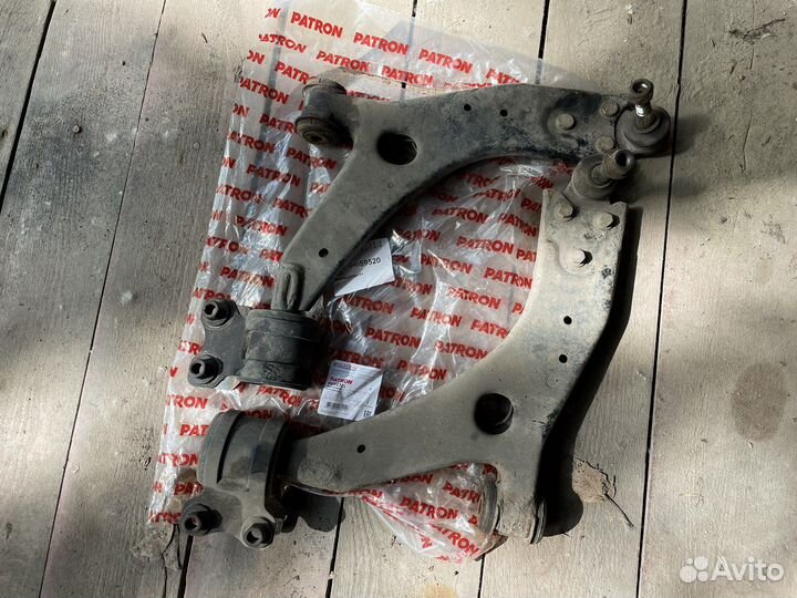 Комплект рычагов перед (шар.18мм) ford focus 2