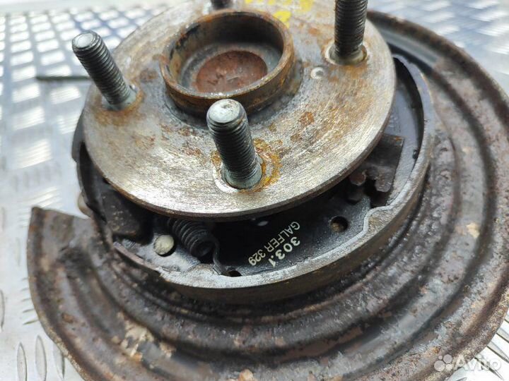 Ступица задняя правая Toyota Corolla 9 E120 1.4