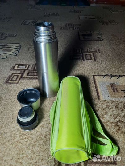 Термос в чехле