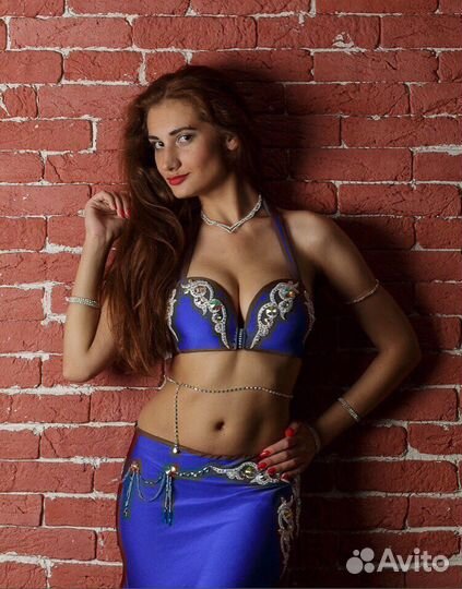 Артист, танцы,танцовщица, подарок, 23 февраля