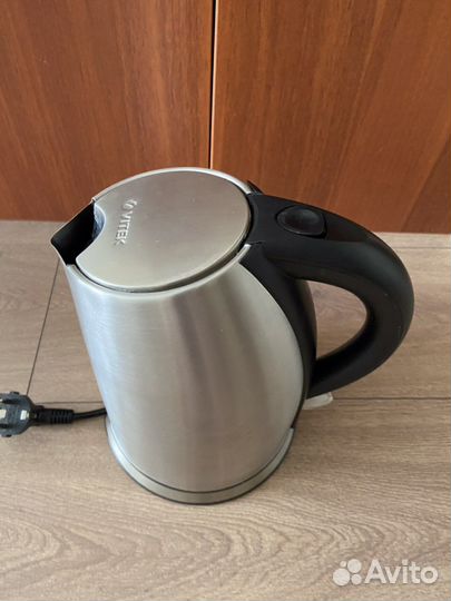 Чайник vitek VT-1138 SR