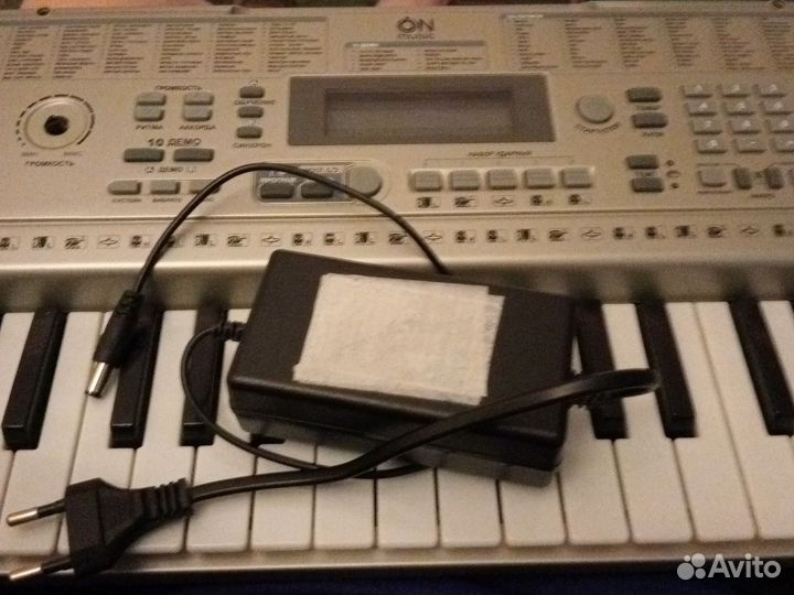 Синтезатор music