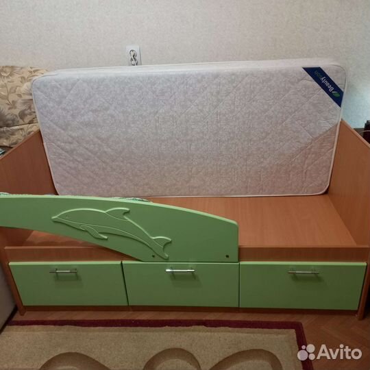 Детская кровать +матрас