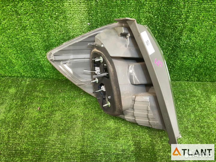 Фонарь задний правый honda FIT