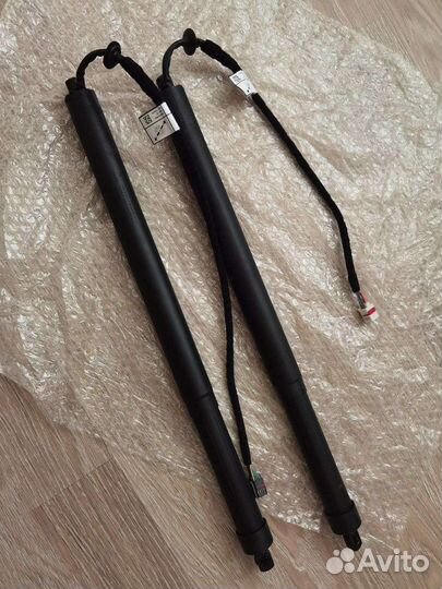 Амортизатор Эл.привода land rover discovery sport